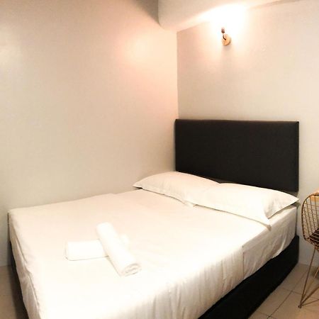 Hako Xpress Tmn Skudai Baru Hotel Exterior photo