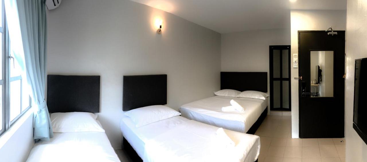 Hako Xpress Tmn Skudai Baru Hotel Exterior photo